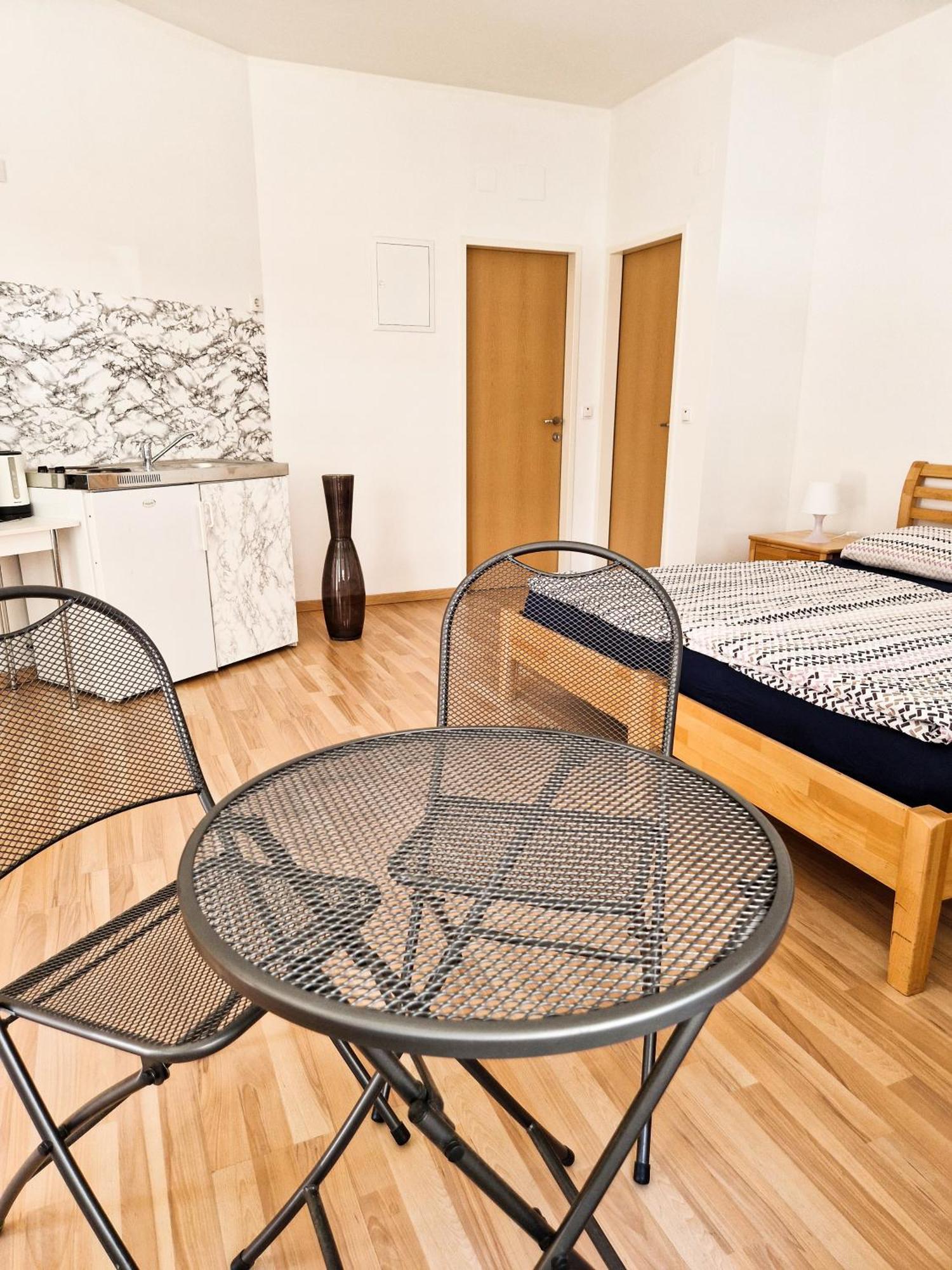 Youth Hostel Service Відень Екстер'єр фото